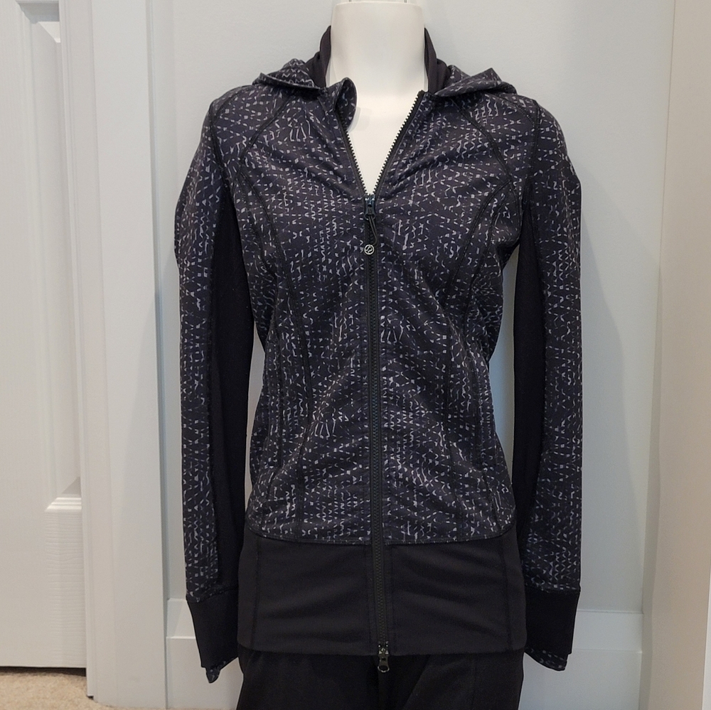 LULULEMON Grey Daily Practice Jacket